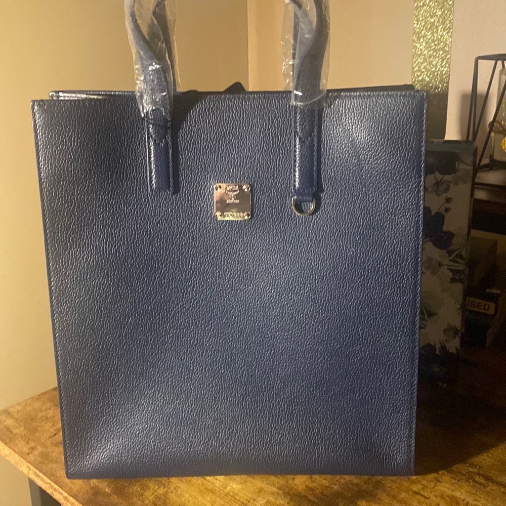 New Stark MCM blue print detailed tote bag.